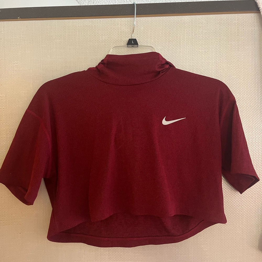 Nike Running Maroon Crop Top Size small